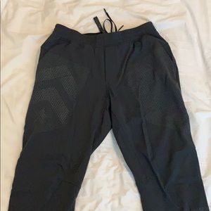 Men’s Lululemon x Barry’s Bootcamp joggers